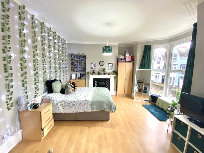 Images for Gwydr Crescent, Uplands, Swansea